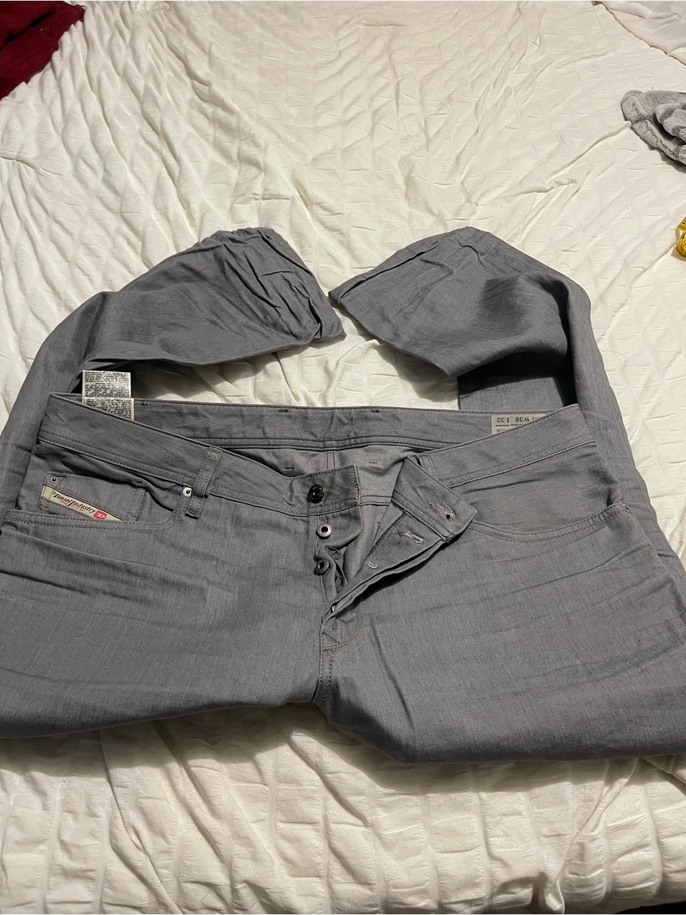 New DIESEL JEANS SIZE 38/32
